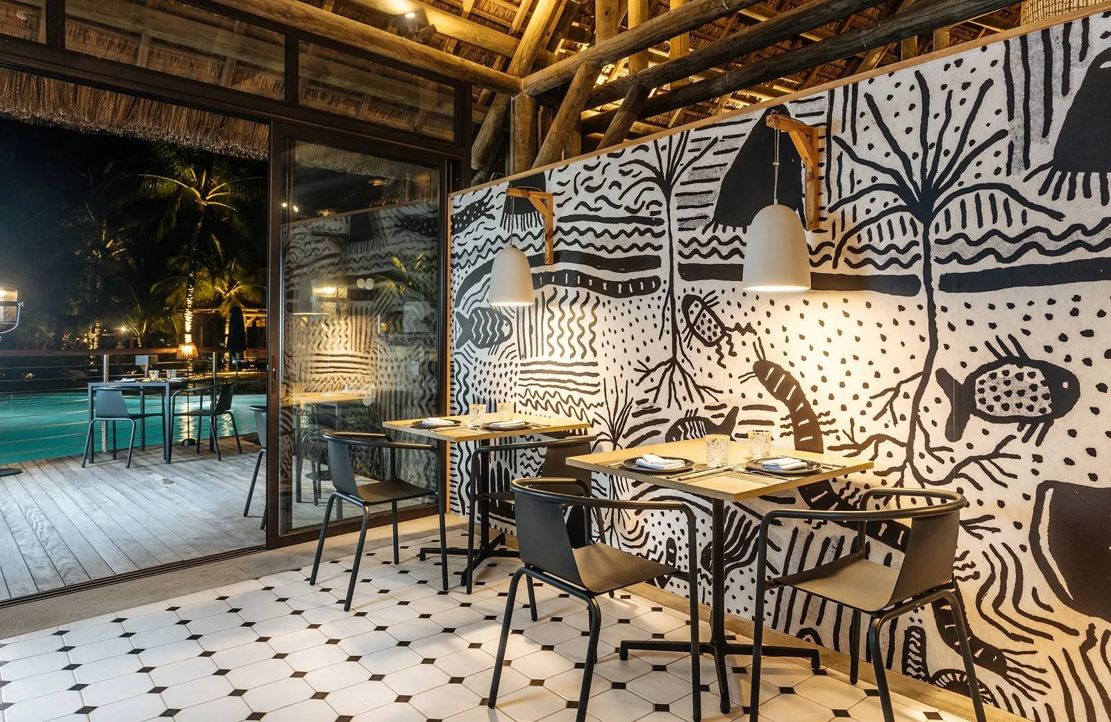 Lagoon Attitude Hotel 4*