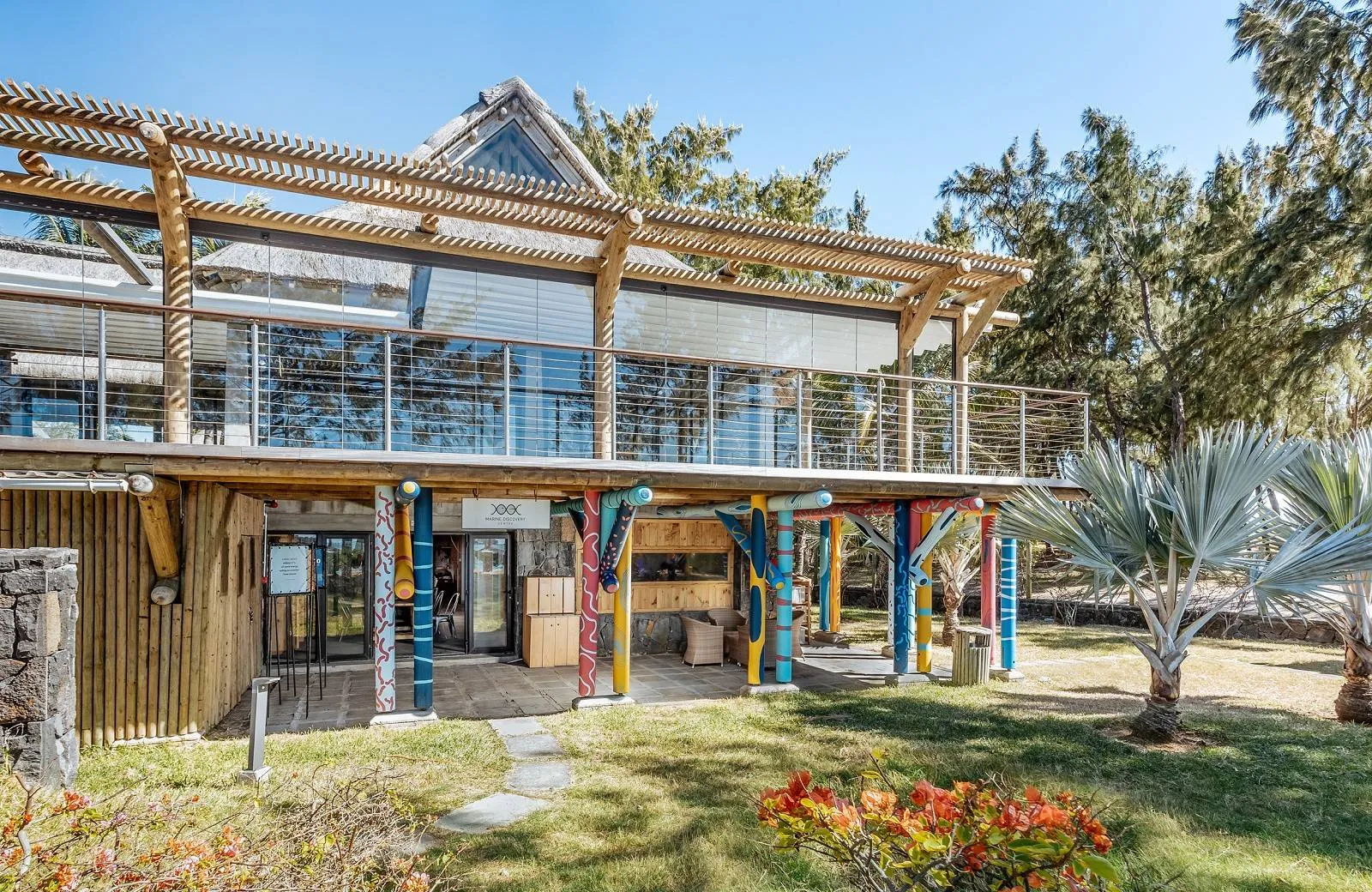 Lagoon Attitude Hotel 4*