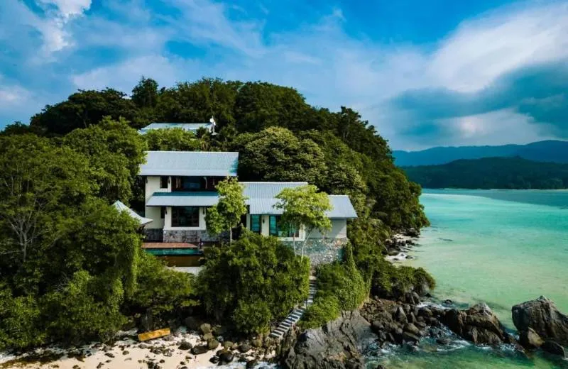 JA Enchanted Island Resort 5*
