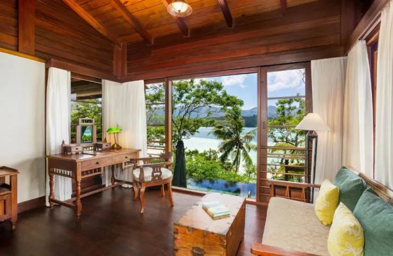 JA Enchanted Island Resort 5*