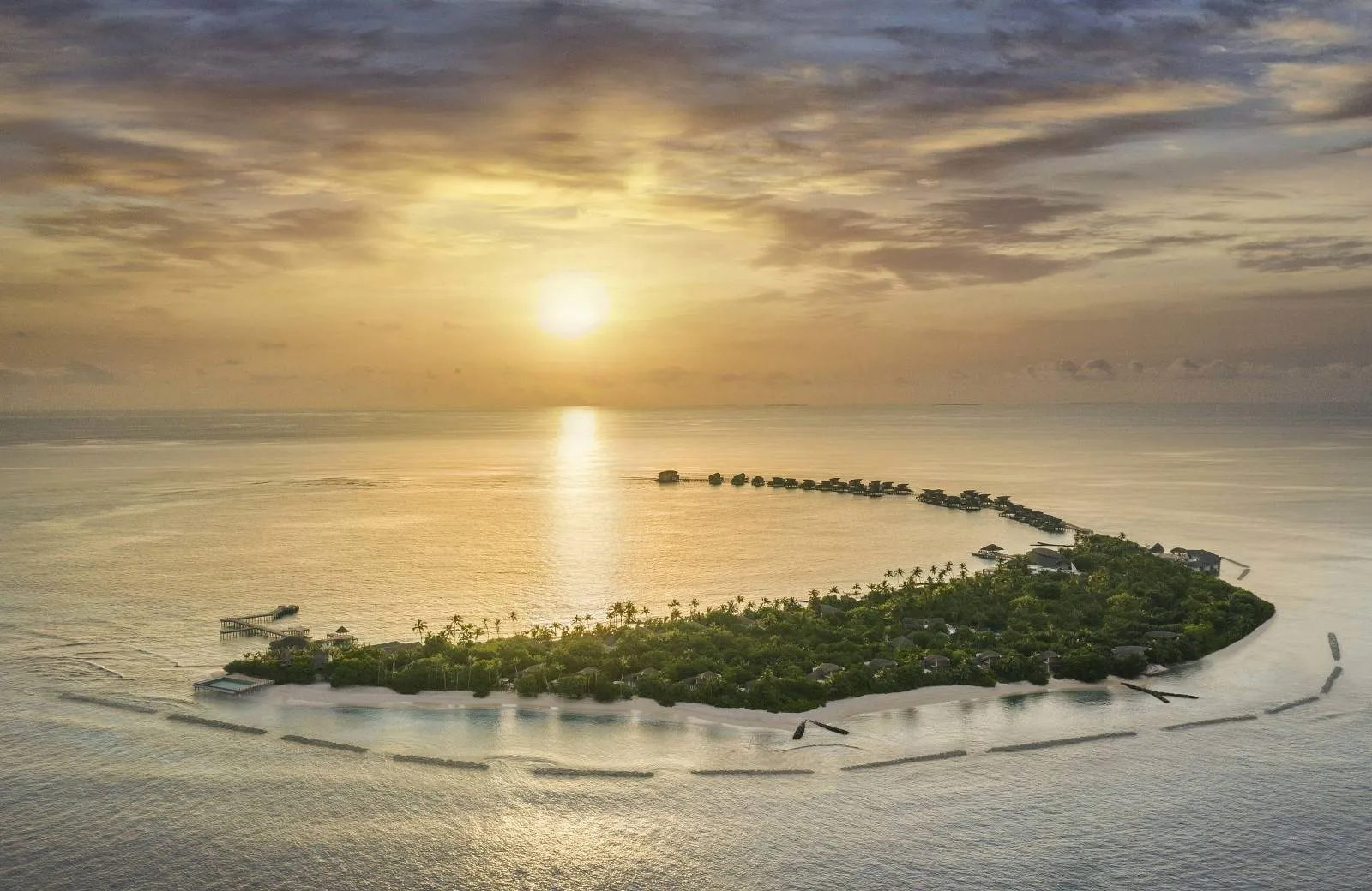 JW Marriott Maldives Resort & Spa 5*