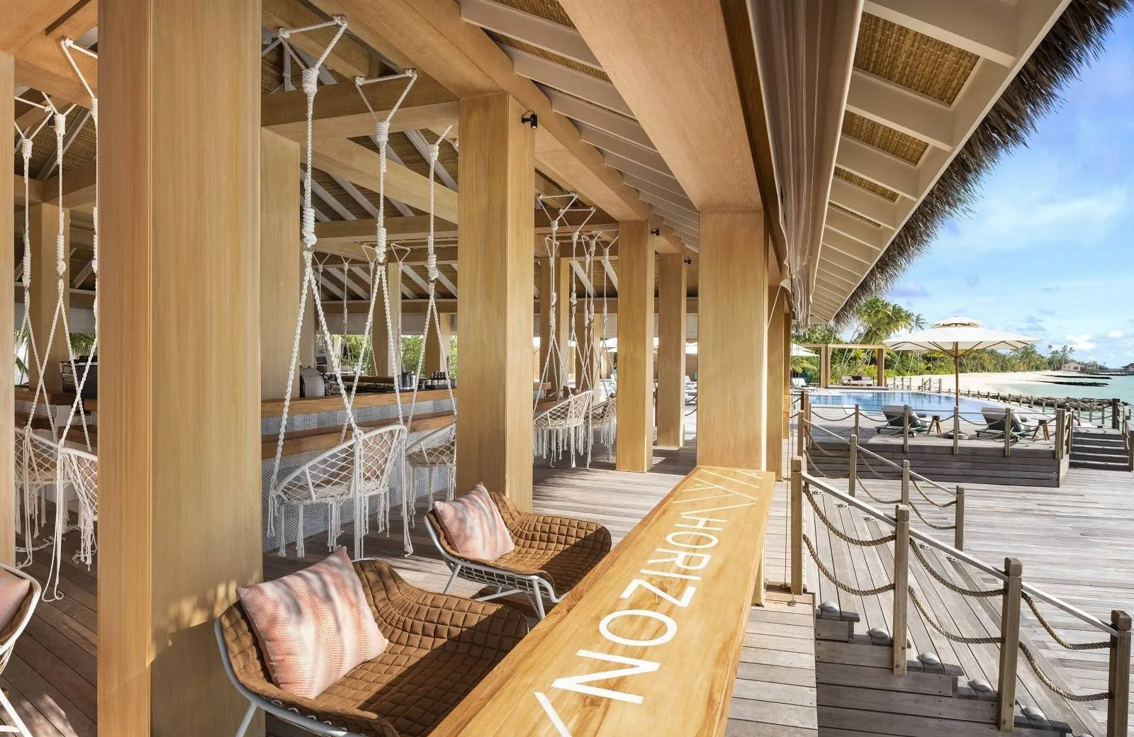 JW Marriott Maldives Resort & Spa 5*