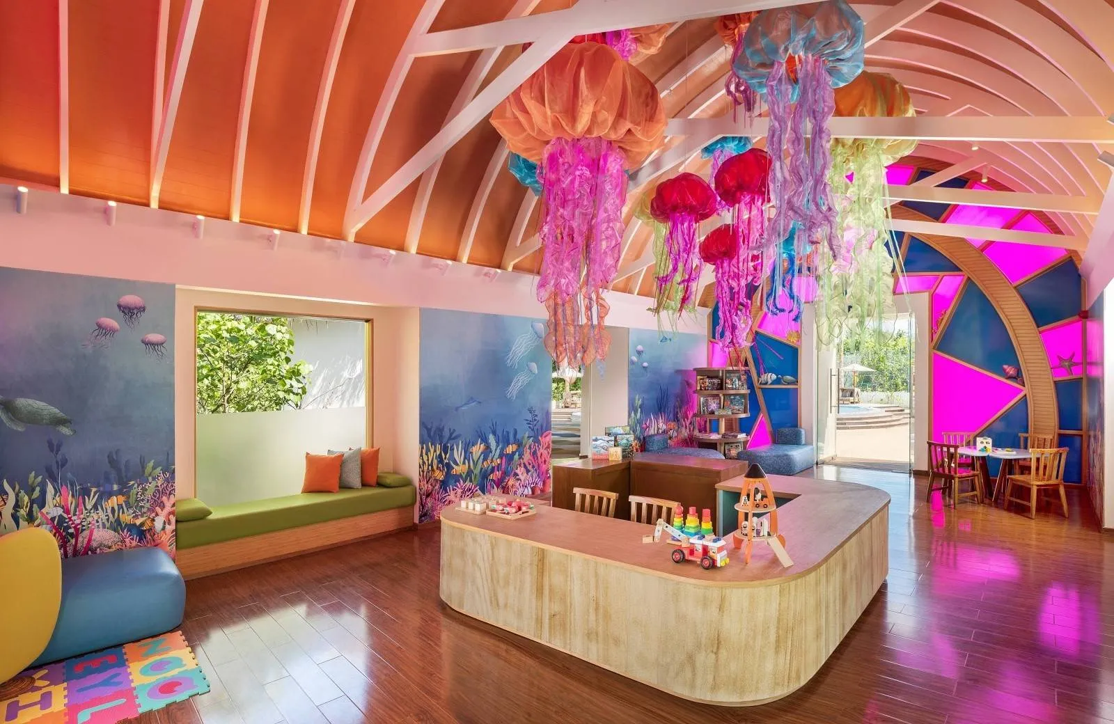 JW Marriott Maldives Resort & Spa 5*