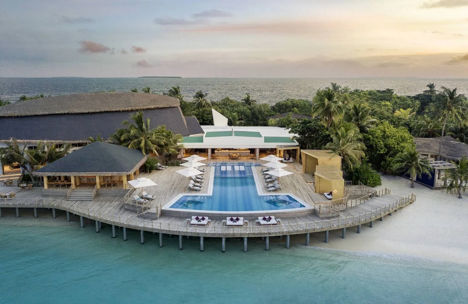 JW Marriott Maldives Resort & Spa 5*
