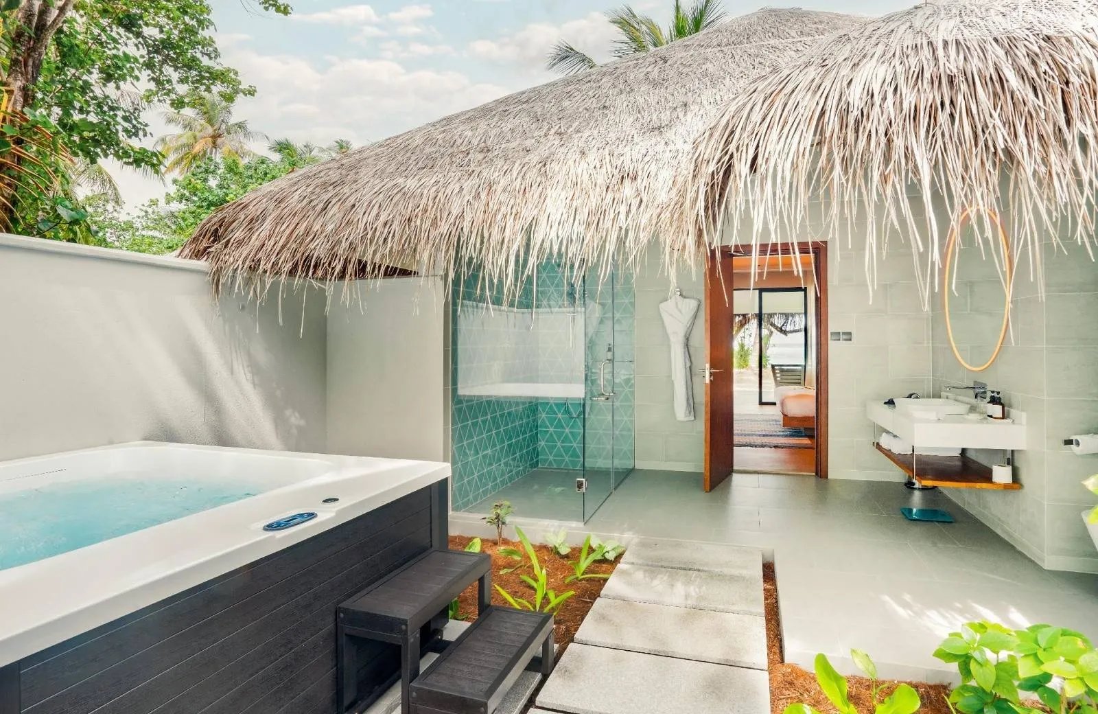 Nova Maldives 5*