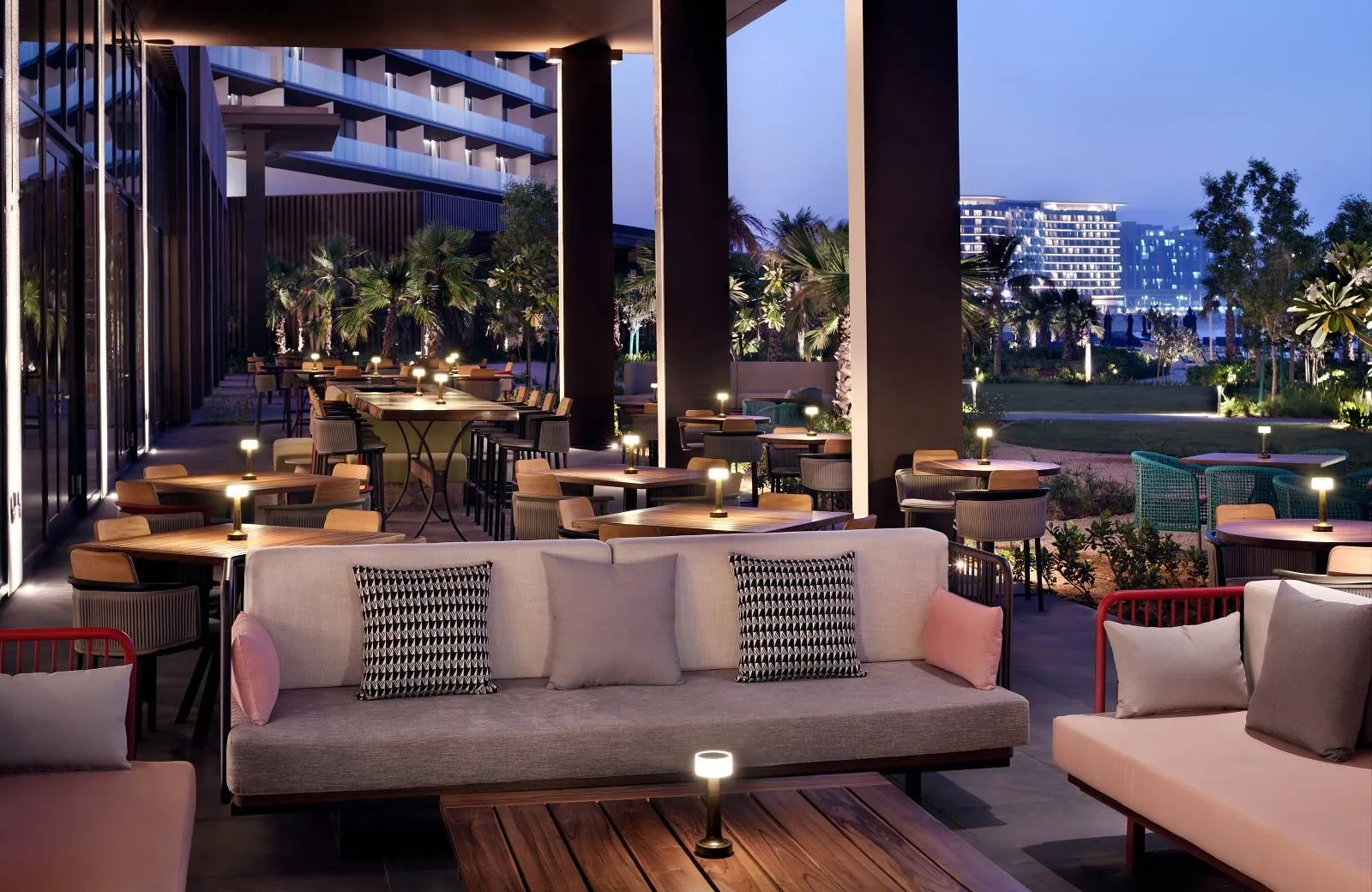 Movenpick Resort Al Marjan Island 5*