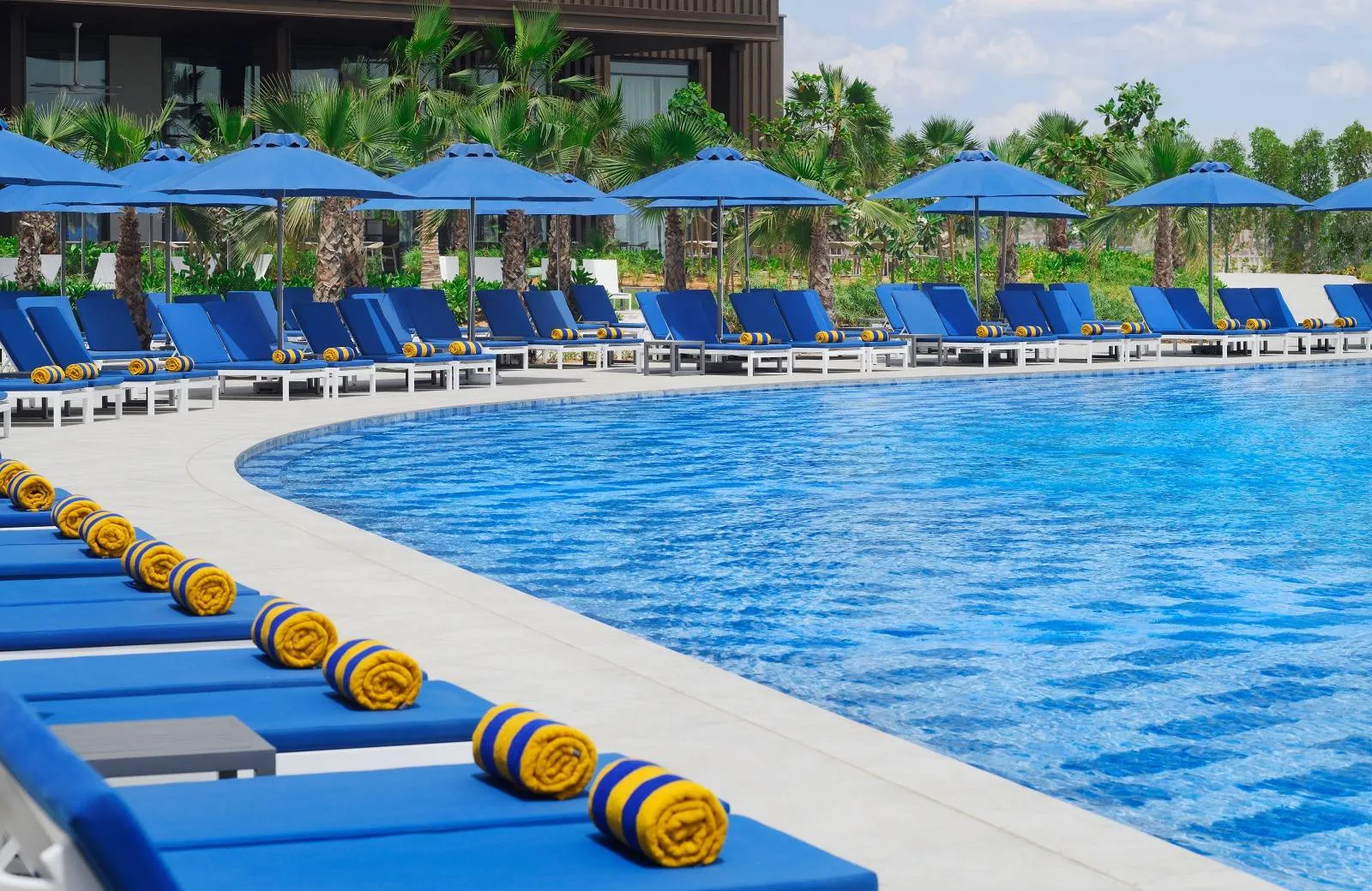 Movenpick Resort Al Marjan Island 5*