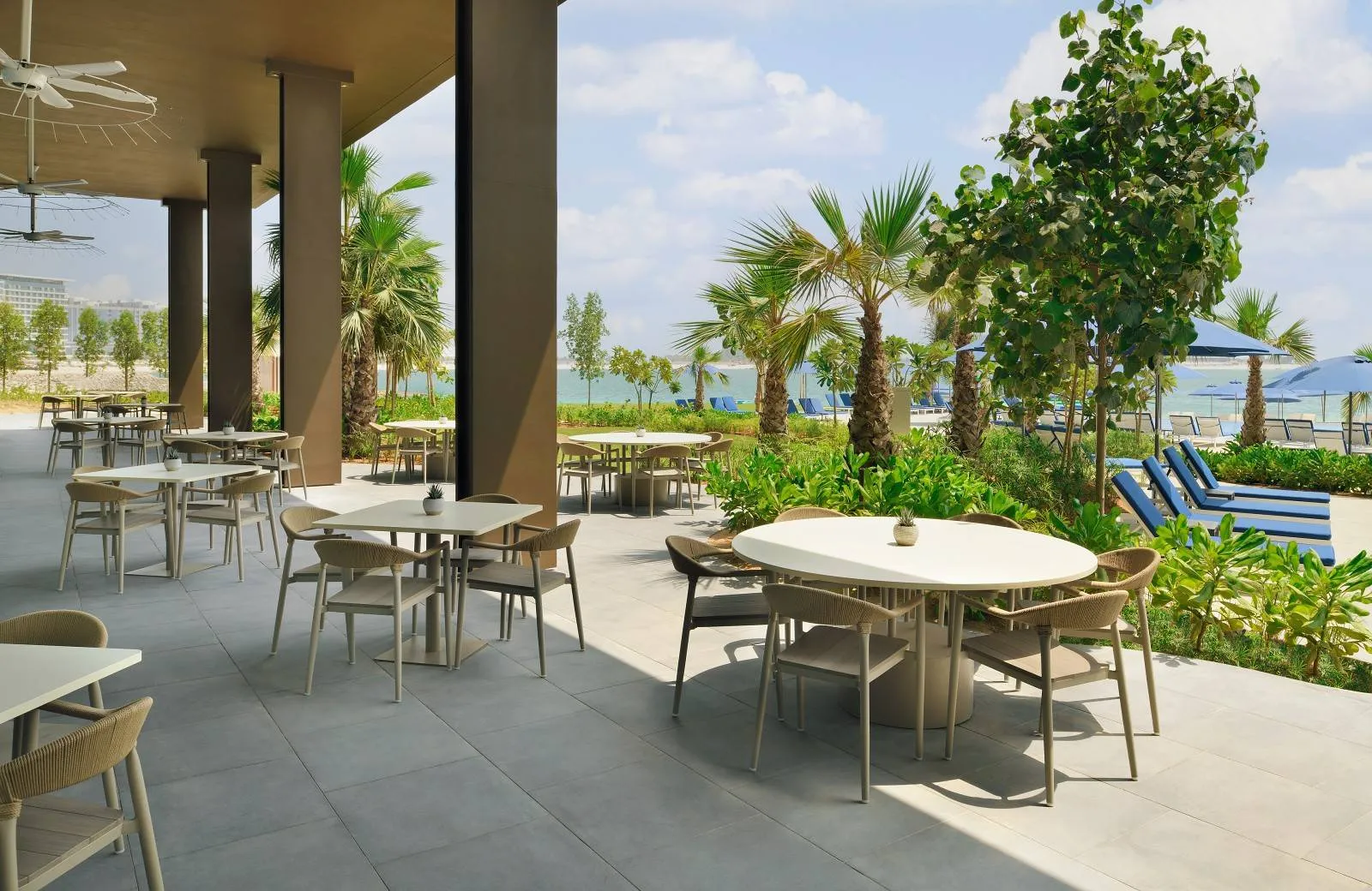 Movenpick Resort Al Marjan Island 5*