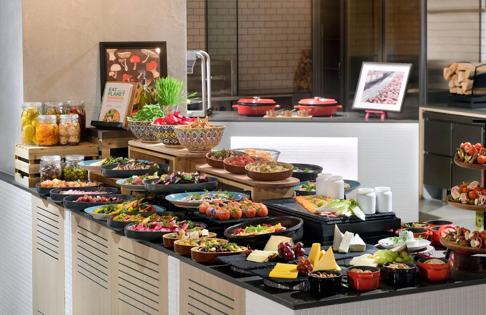 Movenpick Resort Al Marjan Island 5*