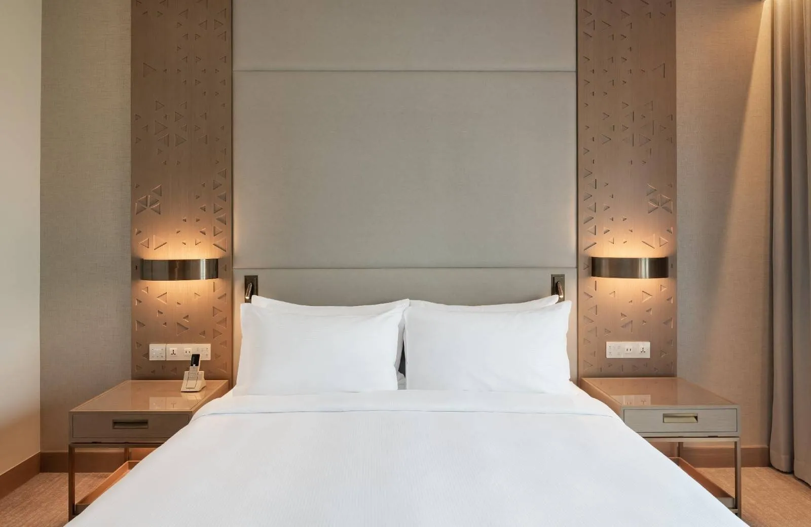 Palace Beach Resort Fujairah 5*