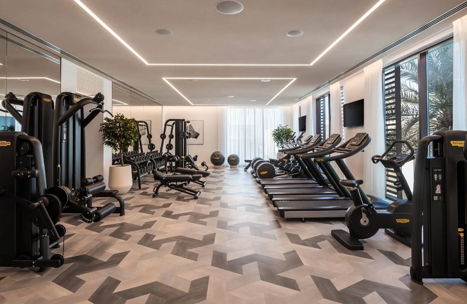 Palace Beach Resort Fujairah 5*