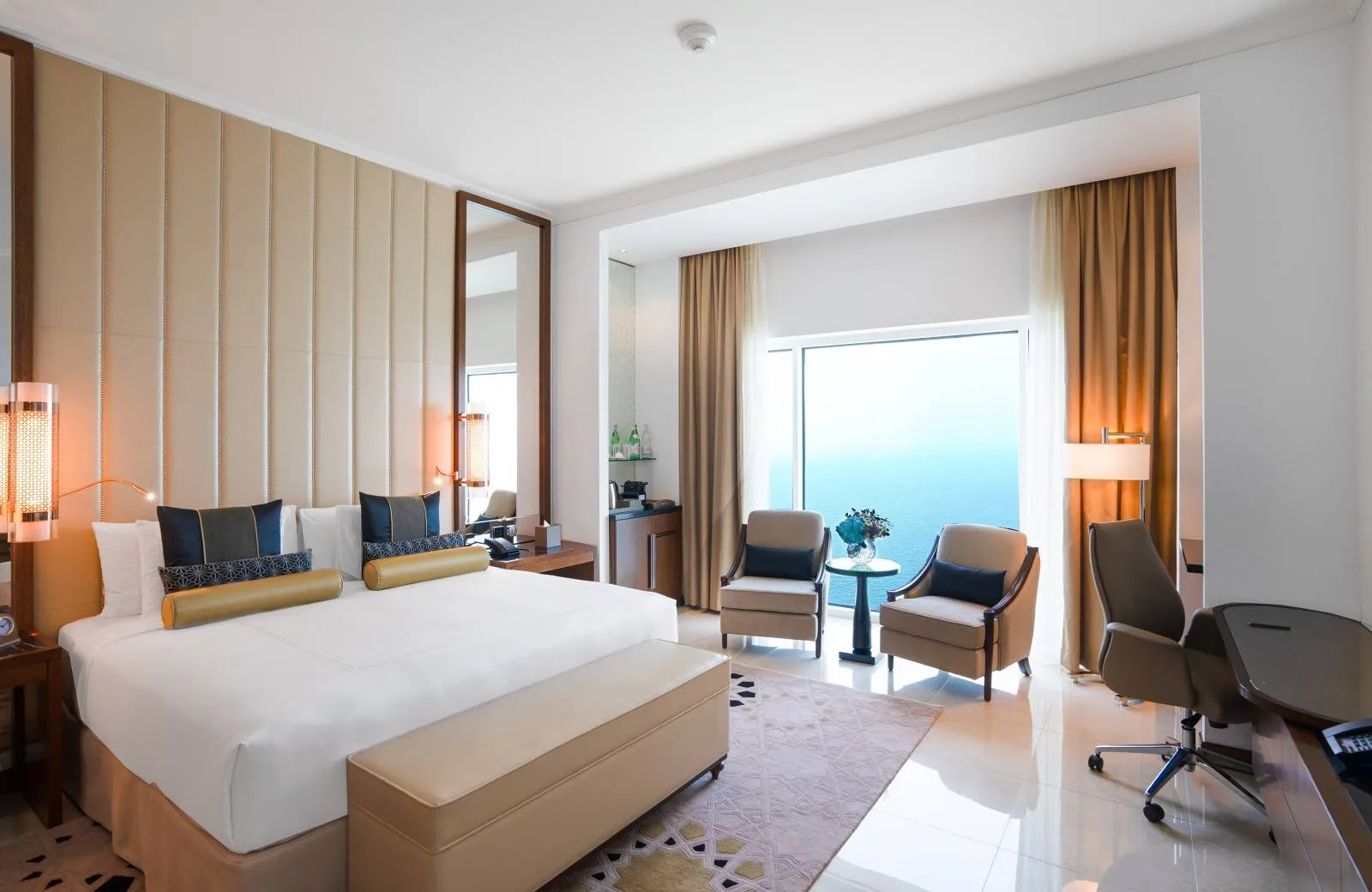 Rixos Marina Abu Dhabi 5*