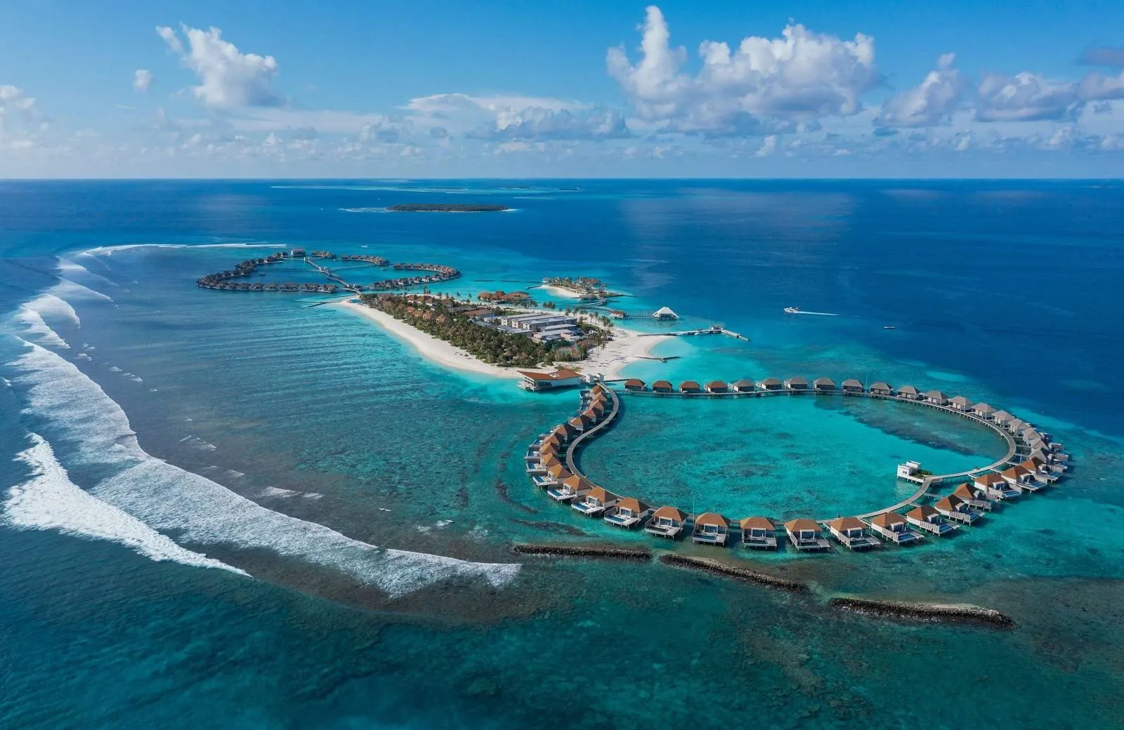 Radisson Blu Resort Maldives 5*