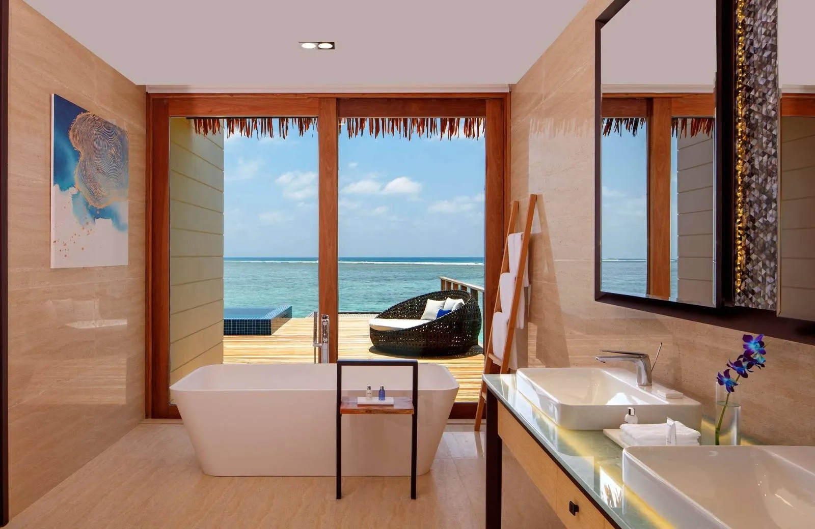 Radisson Blu Resort Maldives 5*