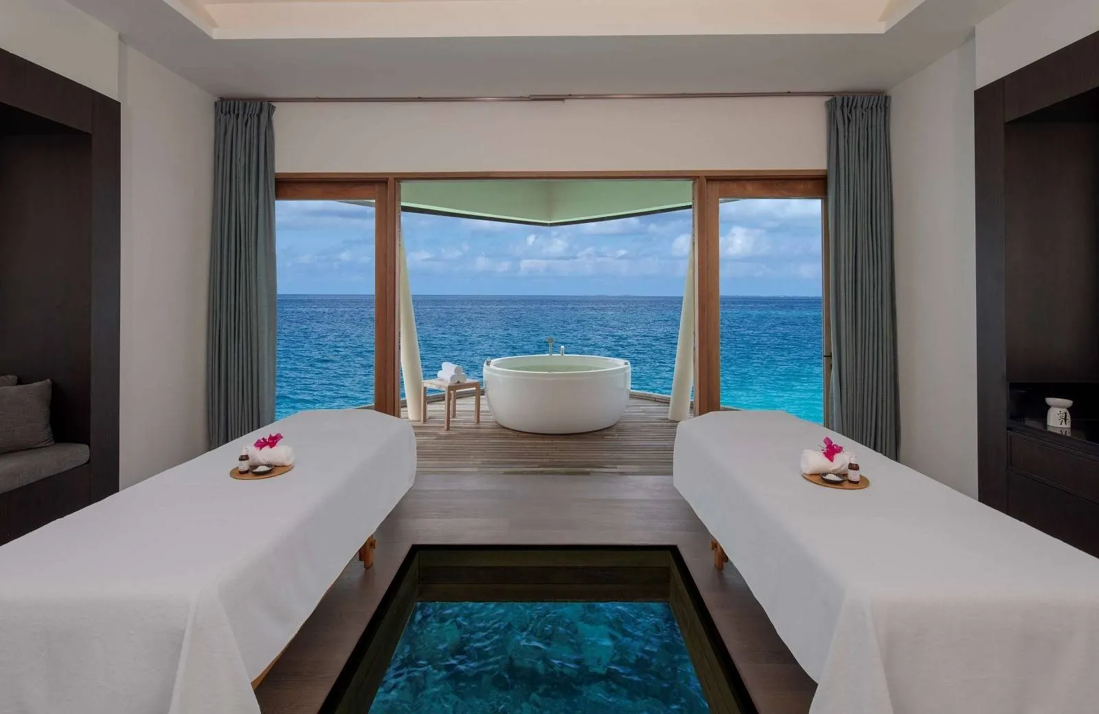Radisson Blu Resort Maldives 5*