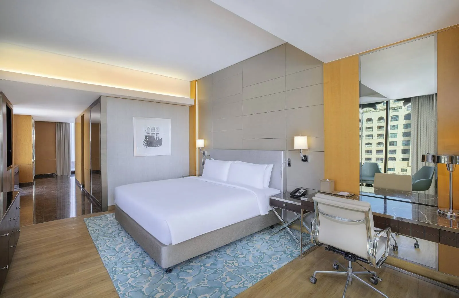 Hilton Dubai Palm Jumeirah 5*