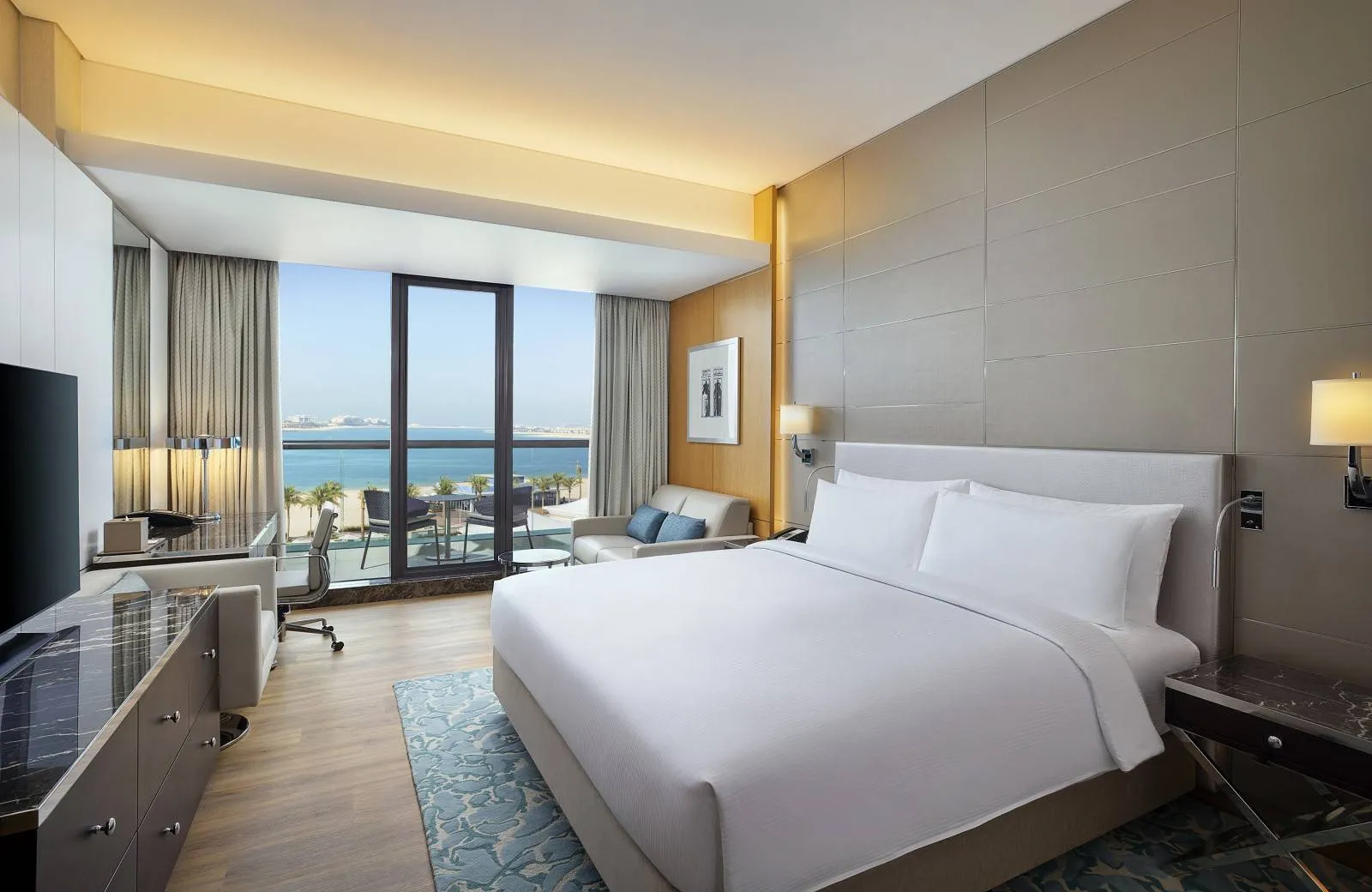 Hilton Dubai Palm Jumeirah 5*