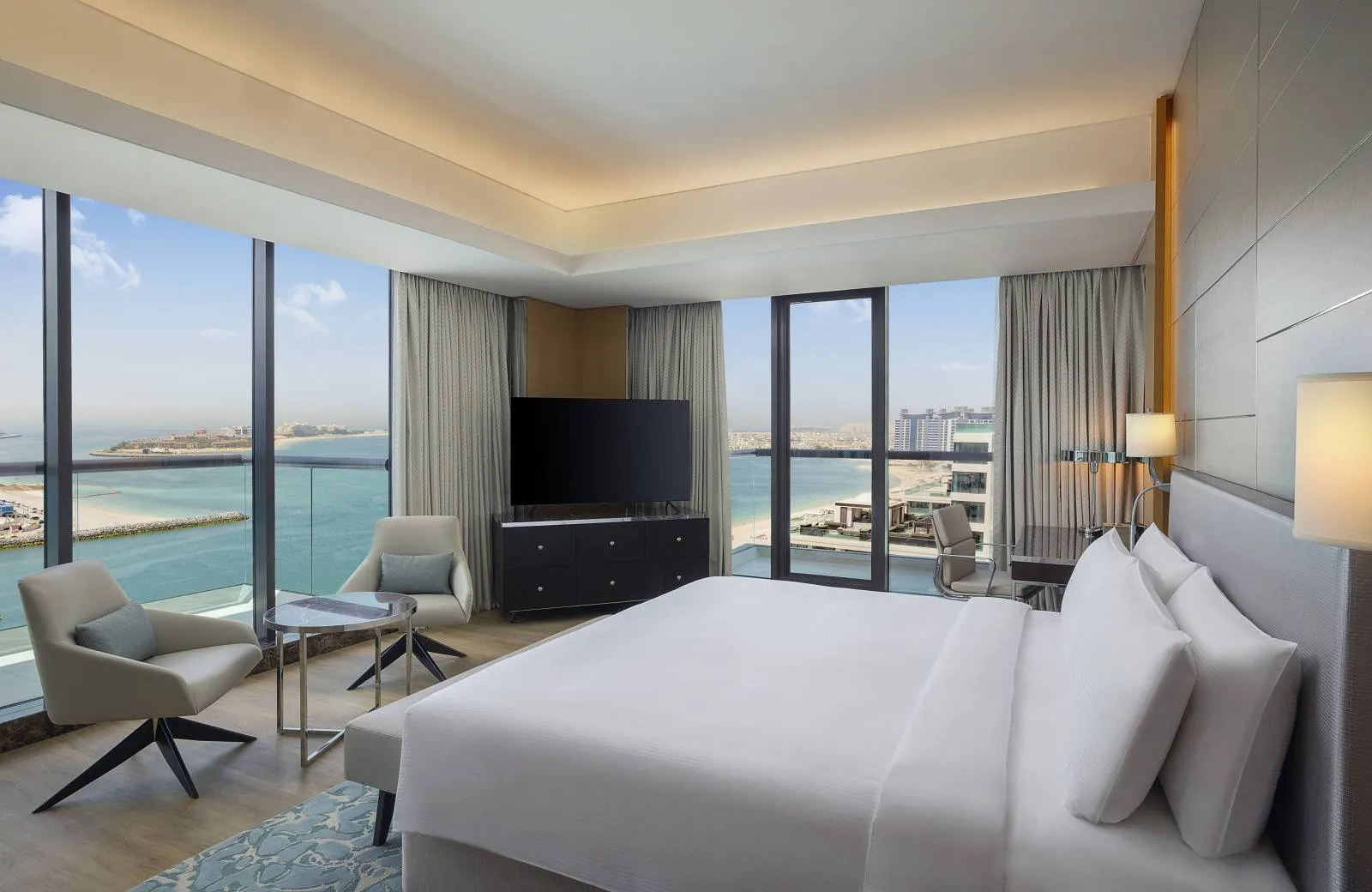 Hilton Dubai Palm Jumeirah 5*