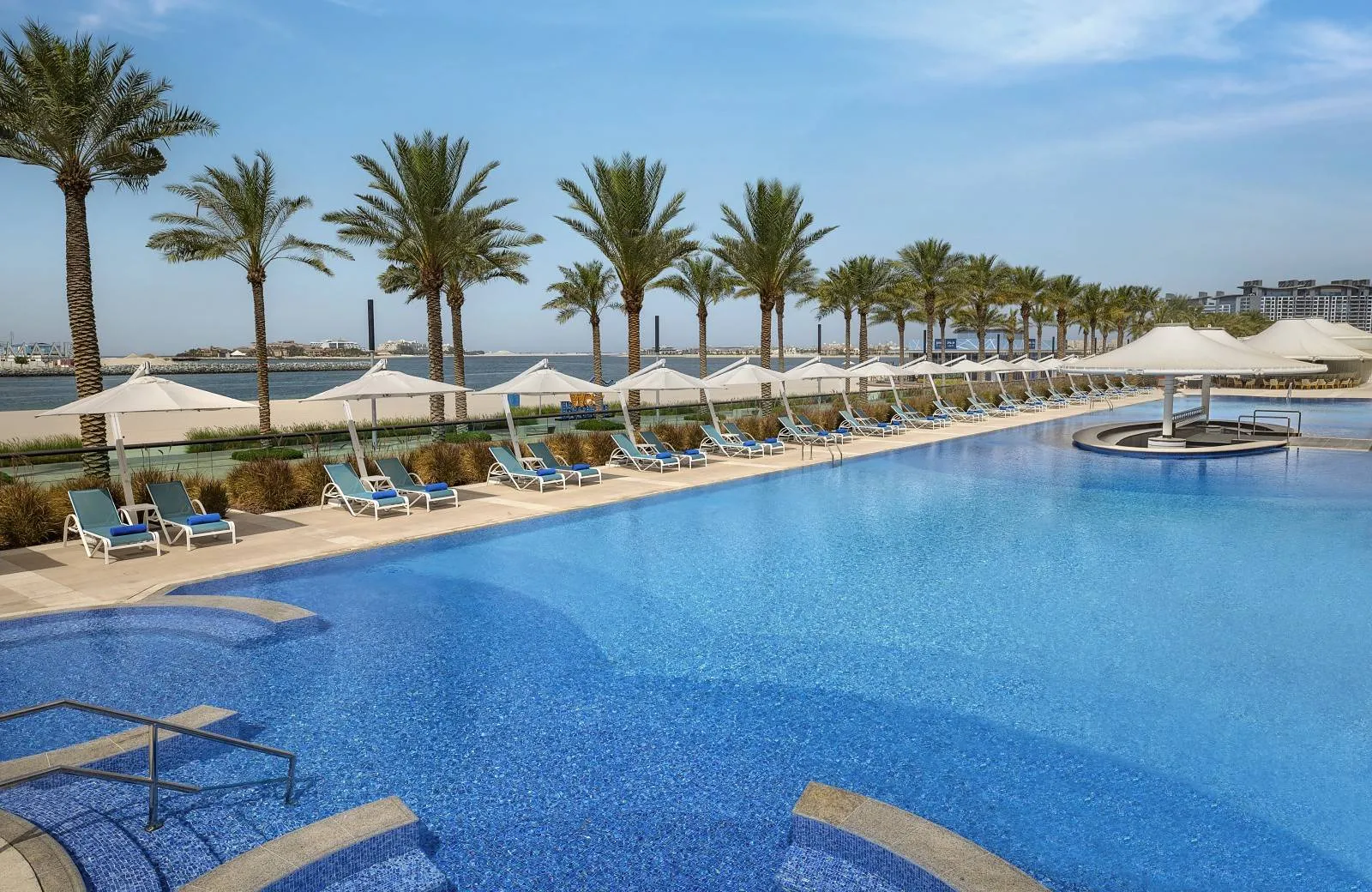 Hilton Dubai Palm Jumeirah 5*