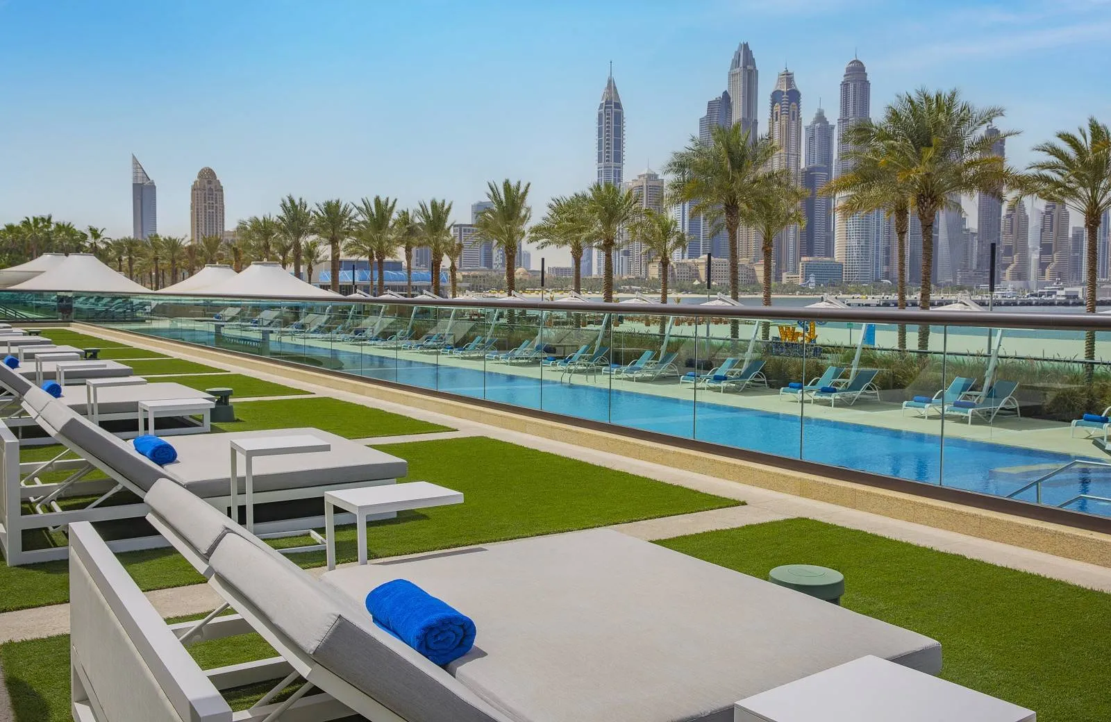 Hilton Dubai Palm Jumeirah 5*
