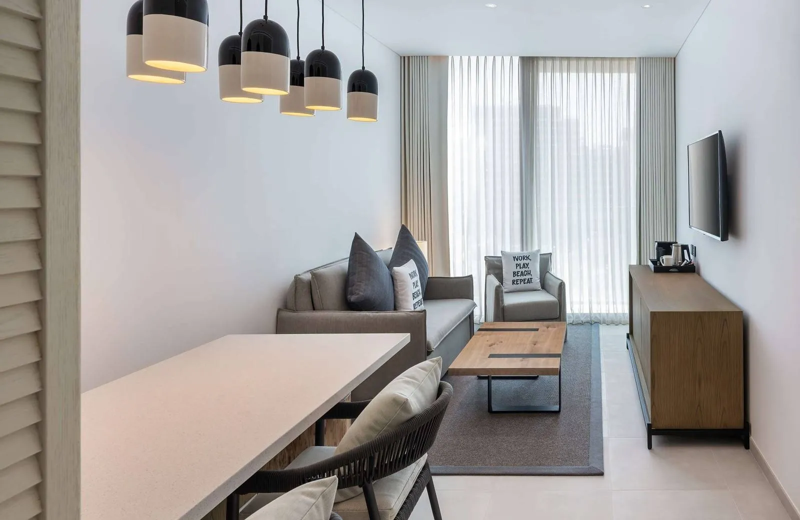 Radisson Beach Resort Palm Jumeirah 4*