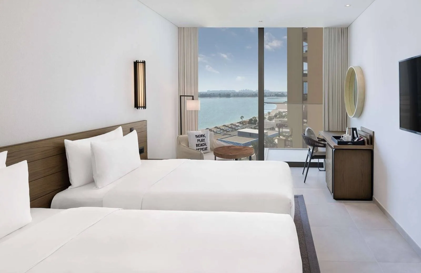 Radisson Beach Resort Palm Jumeirah 4*