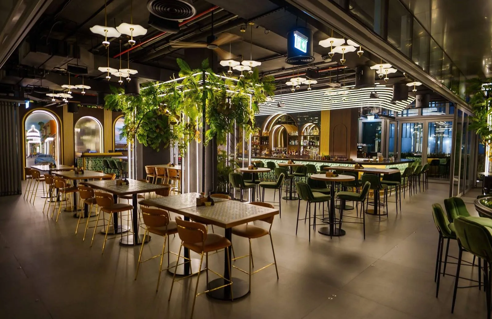 Radisson Beach Resort Palm Jumeirah 4*