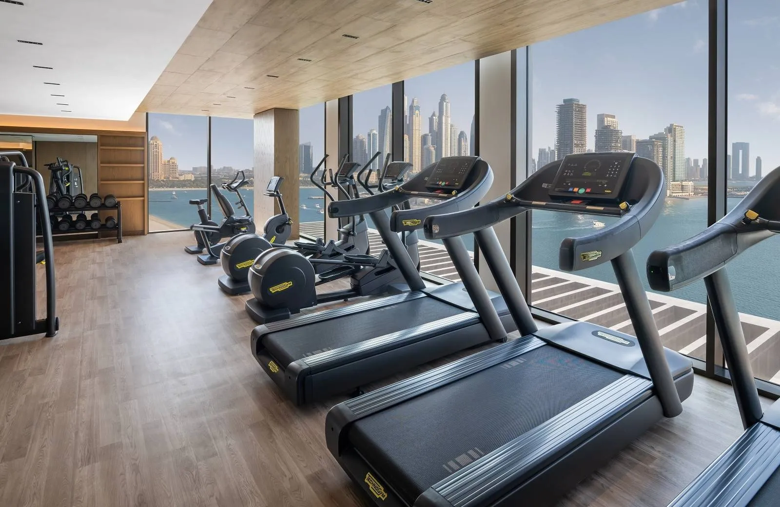 Radisson Beach Resort Palm Jumeirah 4*