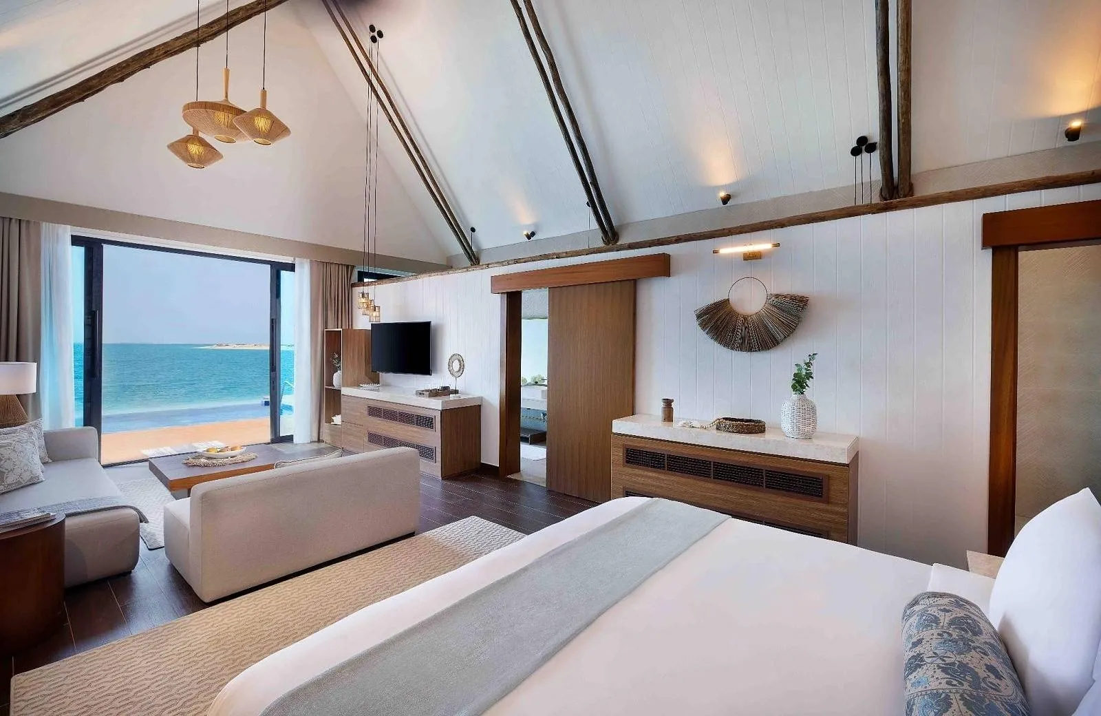 Anantara World Islands Dubai Resort 5*