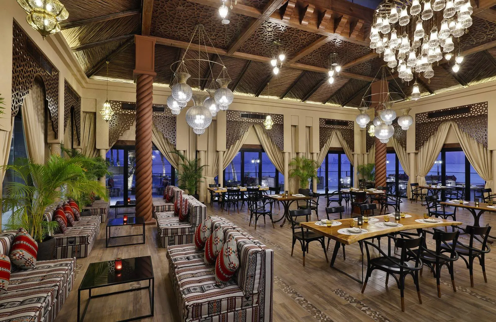 Anantara World Islands Dubai Resort 5*