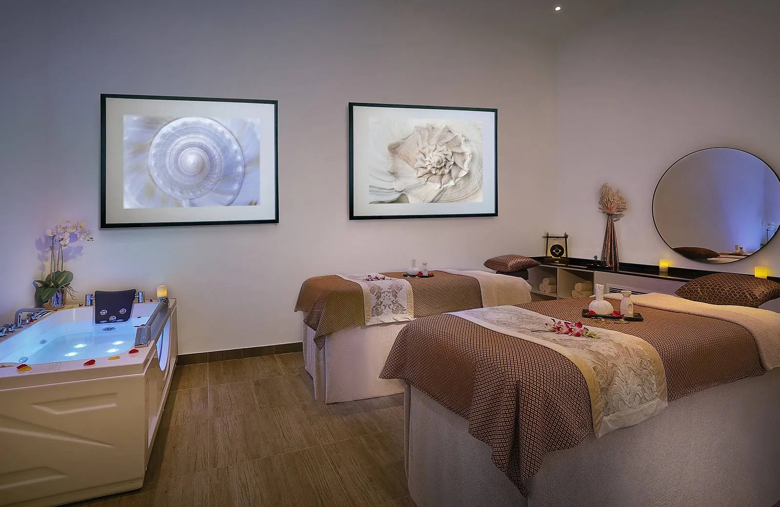 Anantara World Islands Dubai Resort 5*