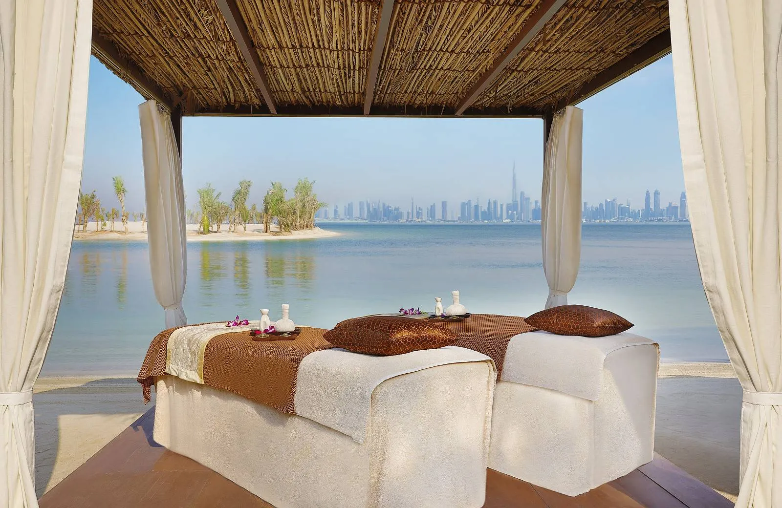 Anantara World Islands Dubai Resort 5*