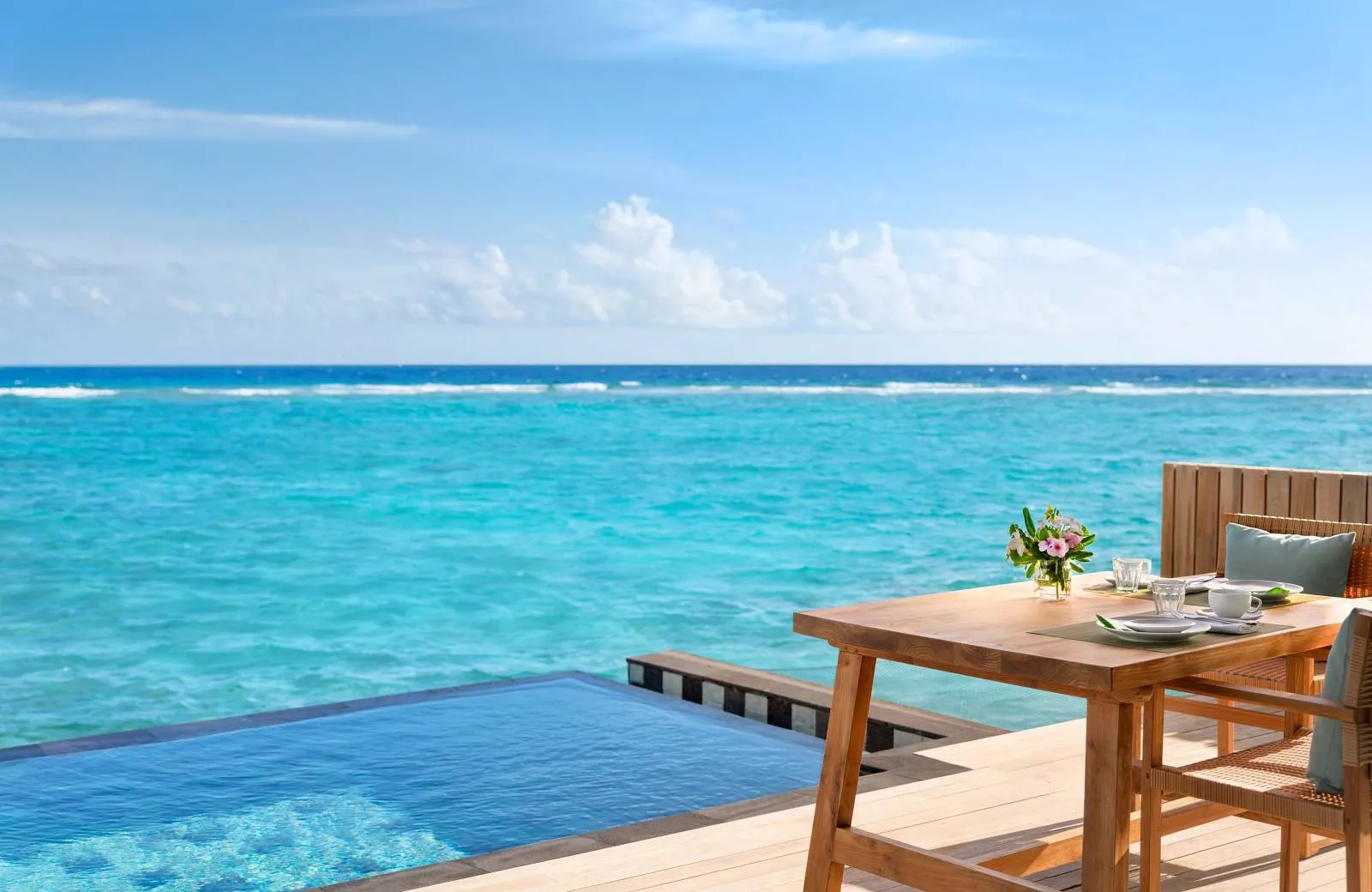 Hilton Maldives Amingiri Resort & Spa 5*