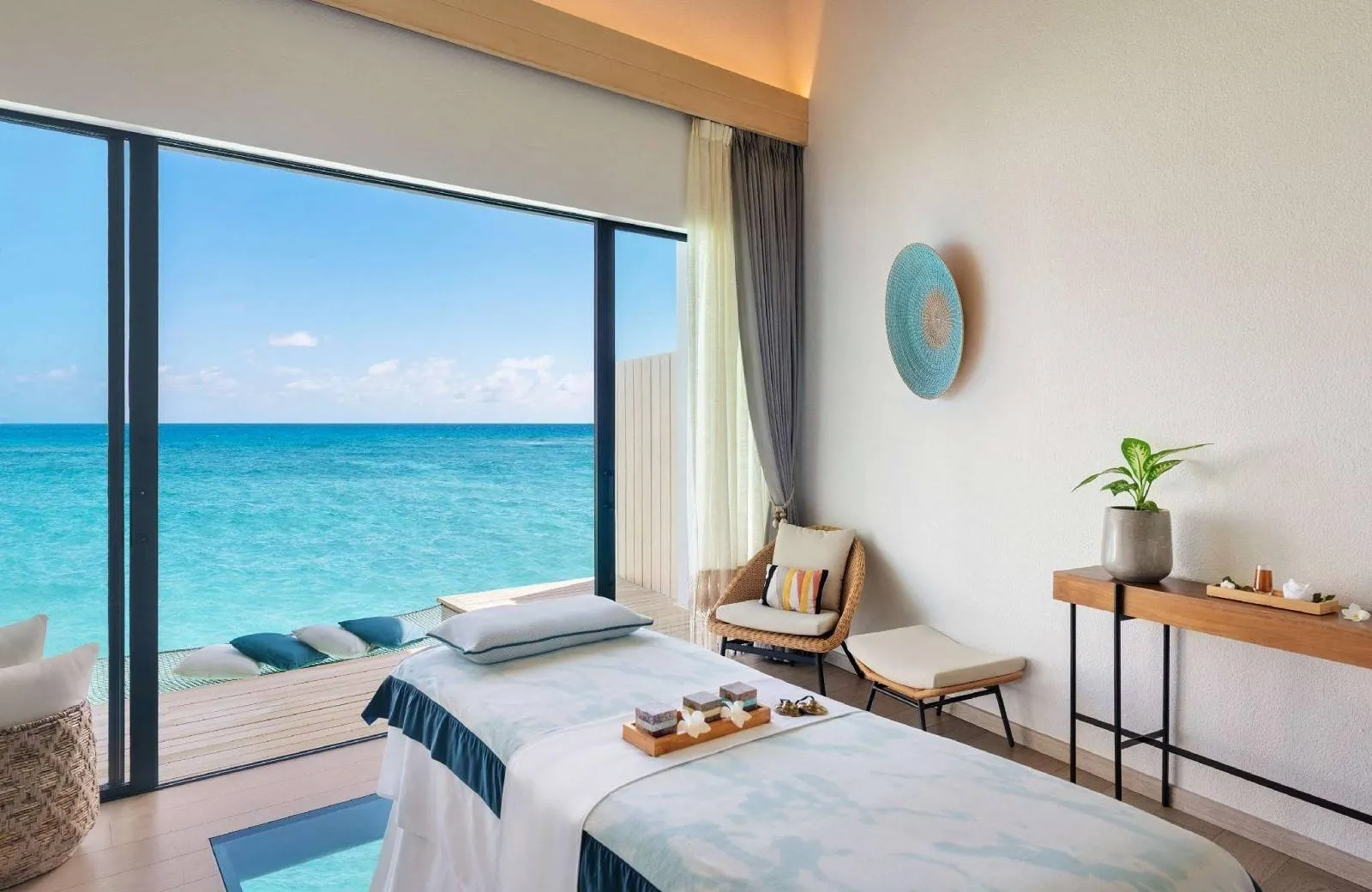 Hilton Maldives Amingiri Resort & Spa 5*