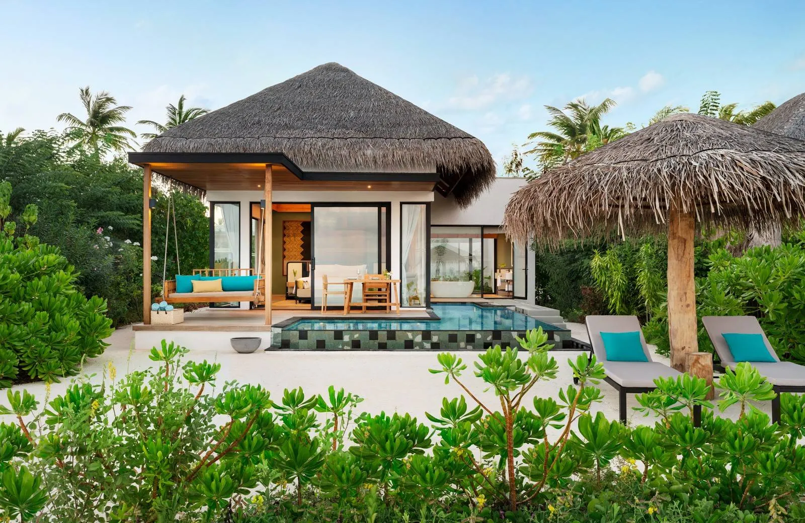Hilton Maldives Amingiri Resort & Spa 5*