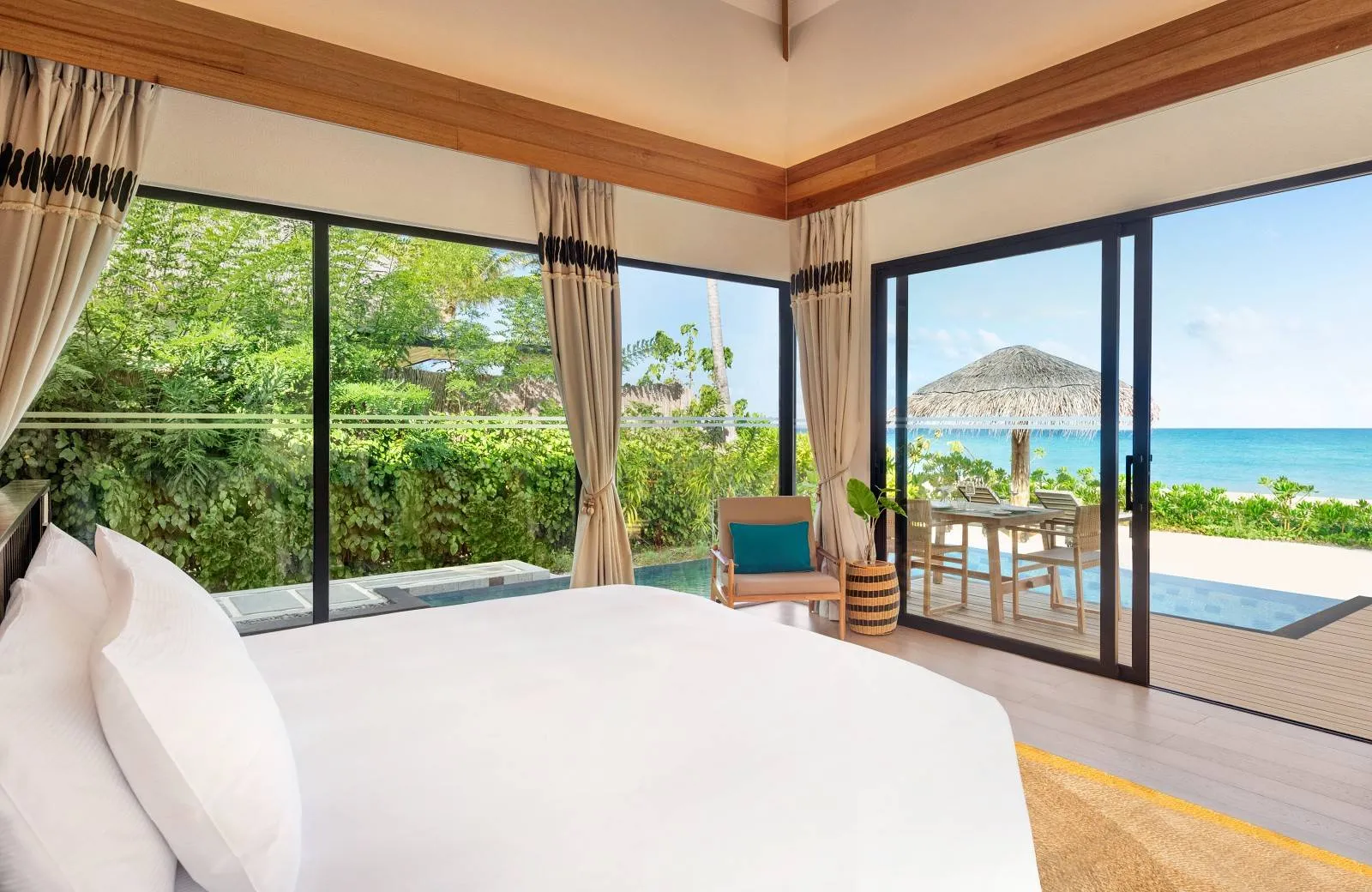 Hilton Maldives Amingiri Resort & Spa 5*