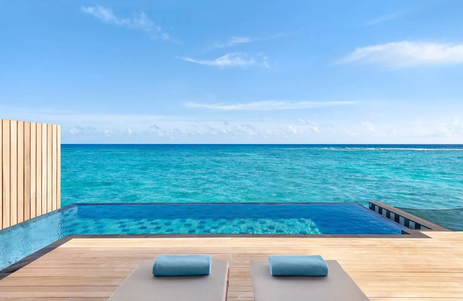 Hilton Maldives Amingiri Resort & Spa 5*