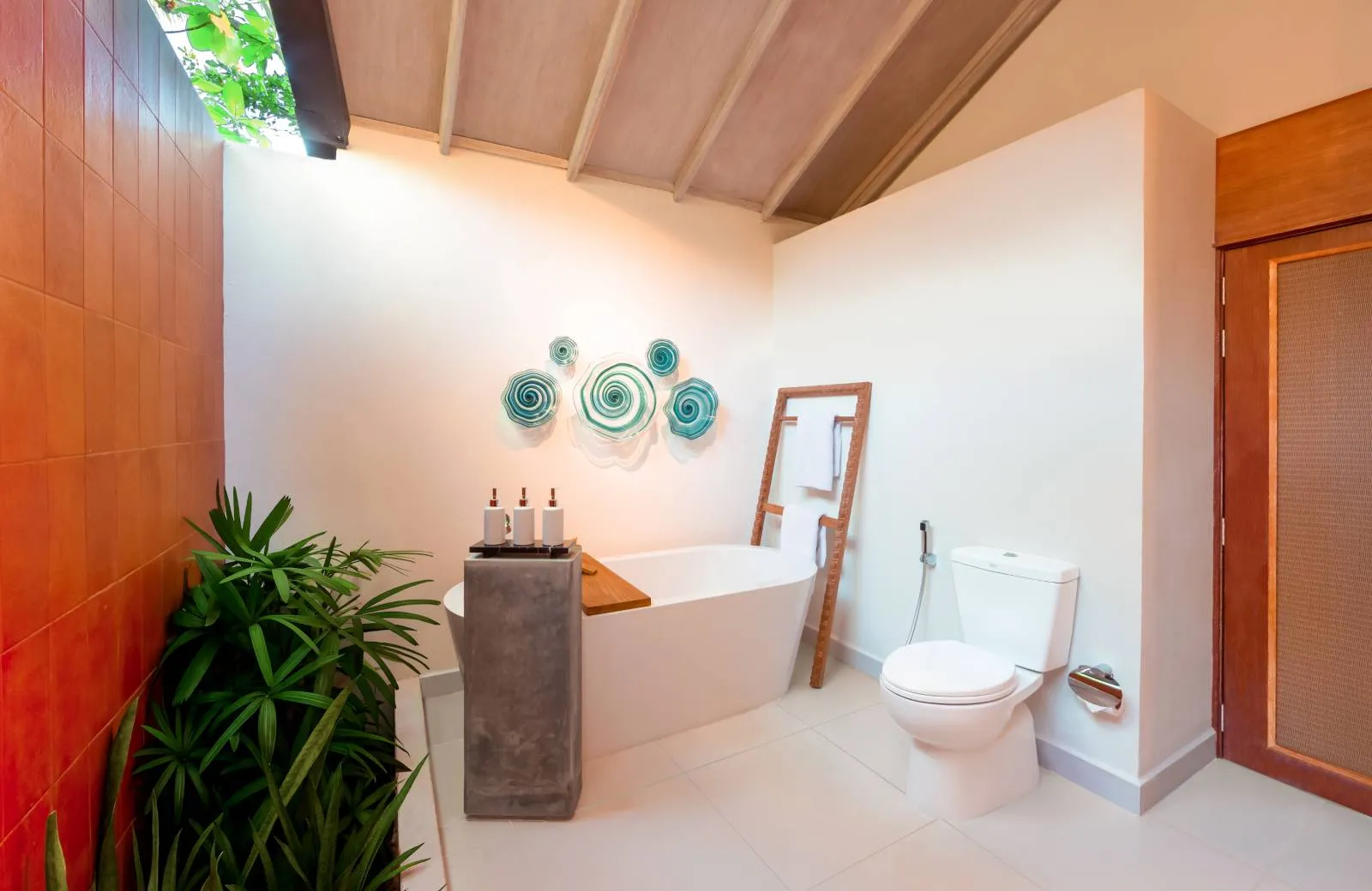 NH Collection Maldives Reethi Resort 4*