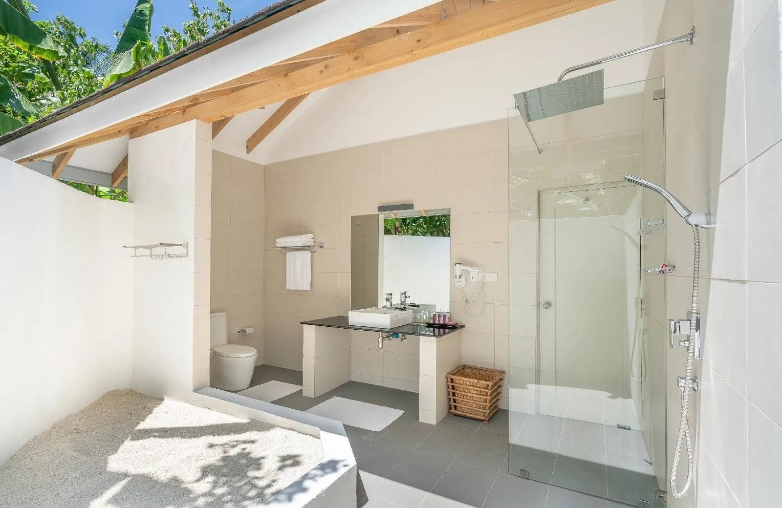 Ellaidhoo Maldives by Cinnamon 4*