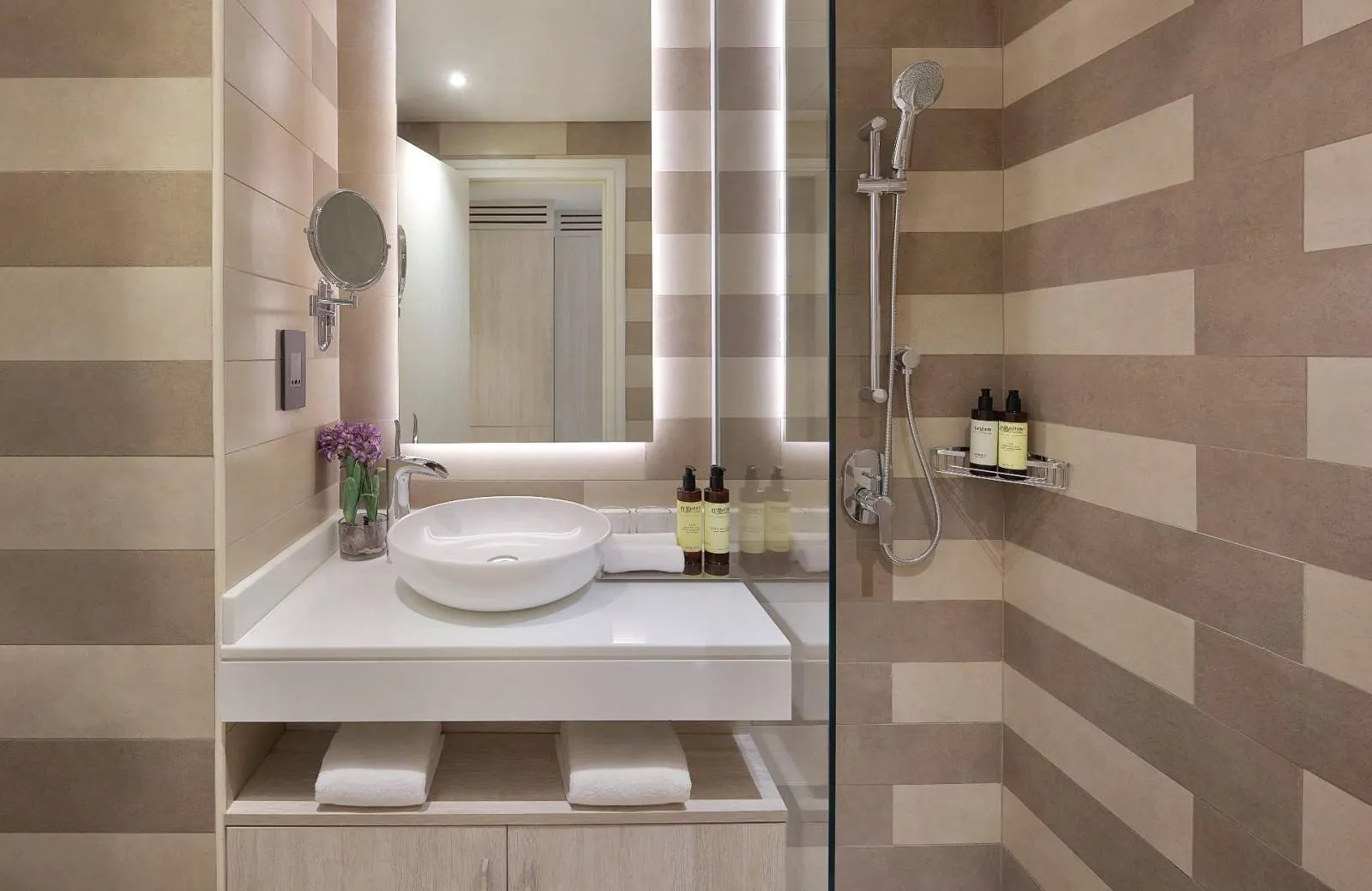 NH Collection Dubai The Palm 4*