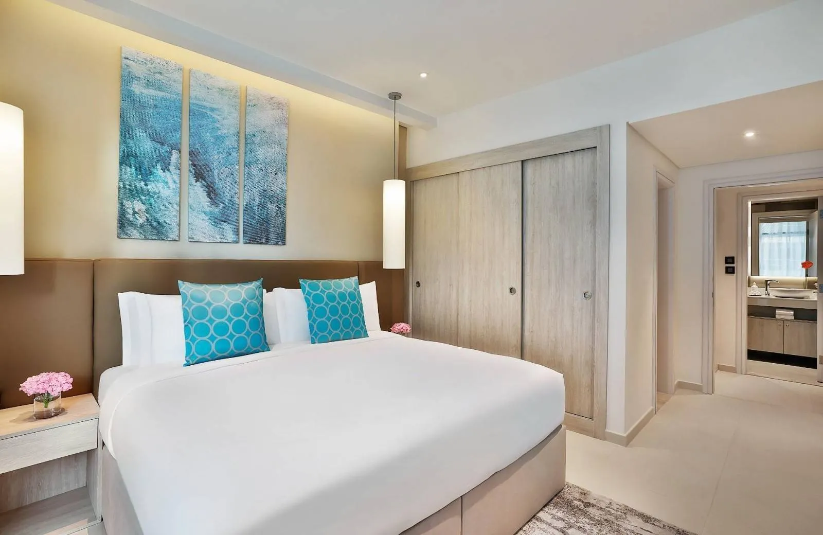 NH Collection Dubai The Palm 4*