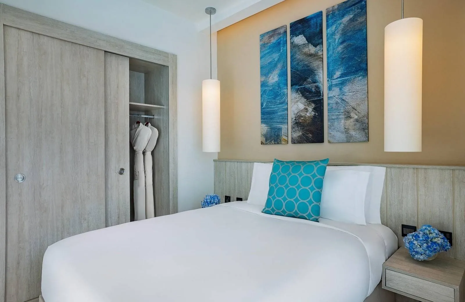 NH Collection Dubai The Palm 4*