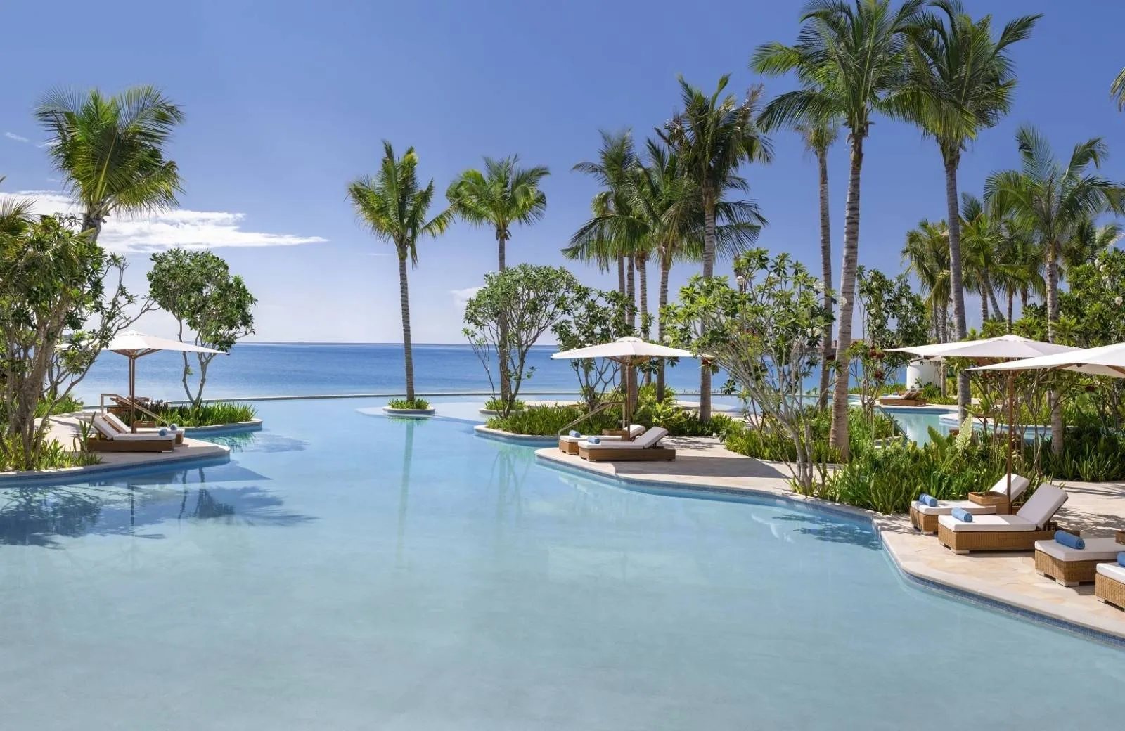 Waldorf Astoria Maldives Ithaafushi 5*