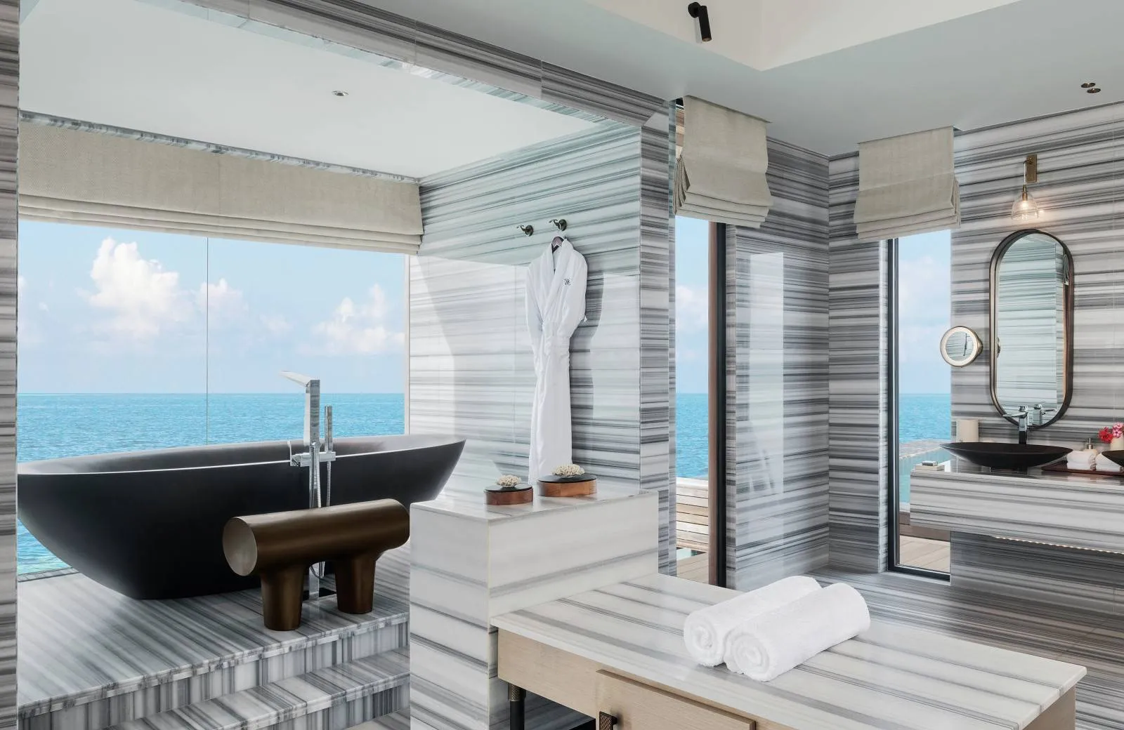 Waldorf Astoria Maldives Ithaafushi 5*