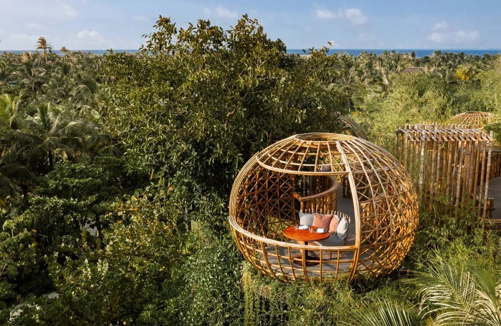 Waldorf Astoria Maldives Ithaafushi 5*