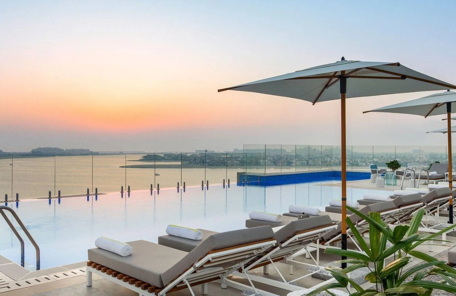 voco Dubai The Palm 4*