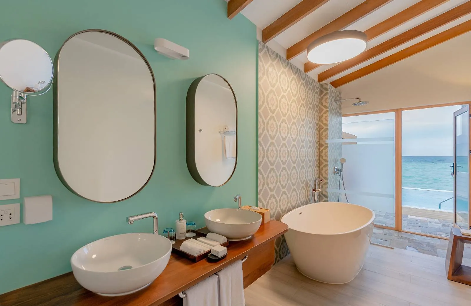 Joy Island Maldives 5*