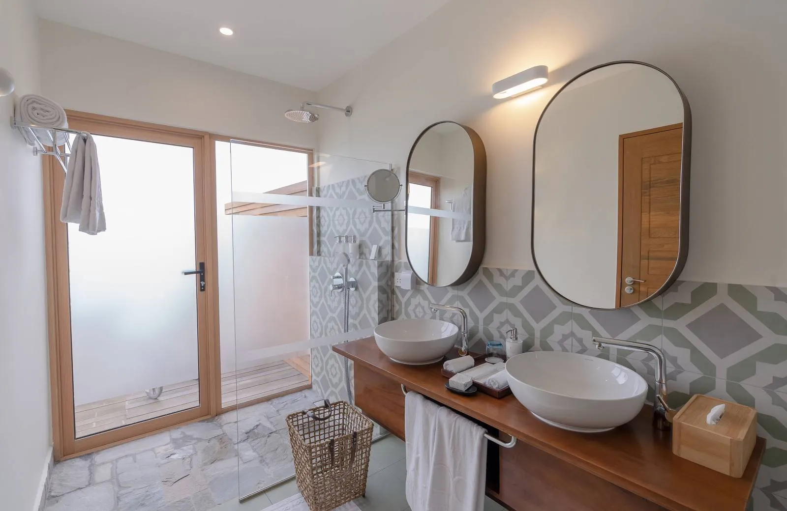 Joy Island Maldives 5*