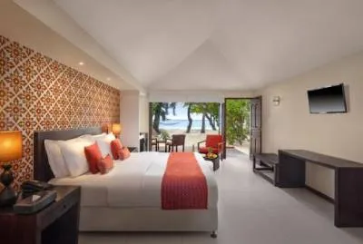 Adaaran Select Hudhuran Fushi 4*