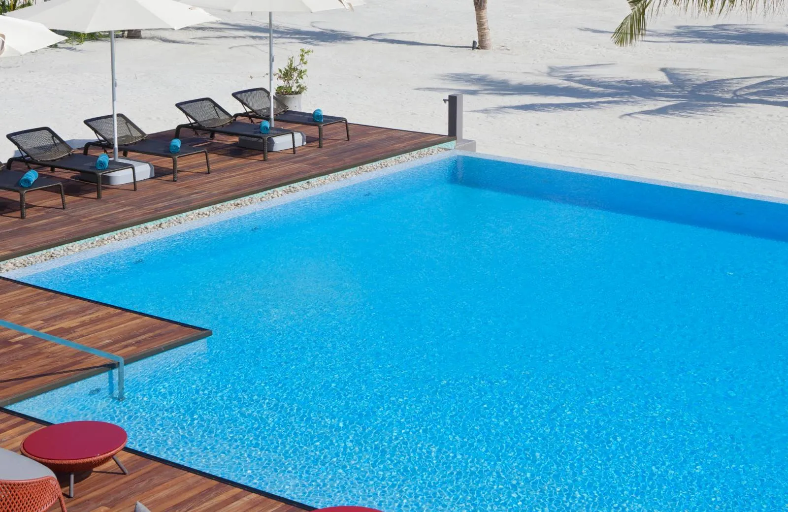 Outrigger Maldives Maafushivaru Resort 5*